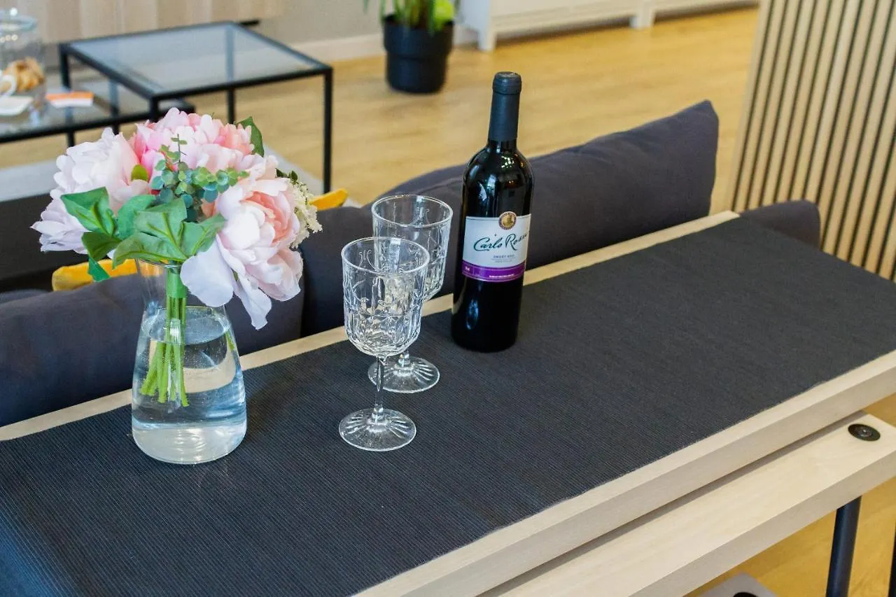 Butterfly Apartment With Parking By Noclegi Renters Gdansk 0*,